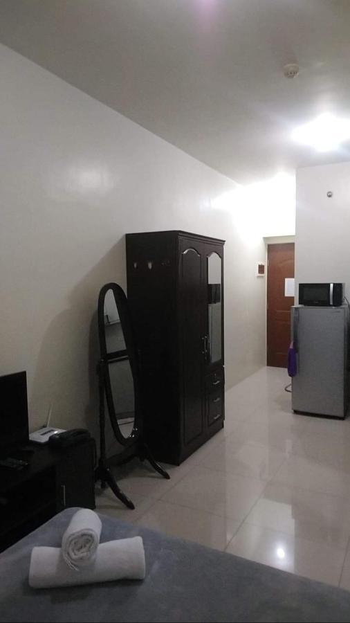 Affordable Makati Serviced Apartments Manila Eksteriør billede