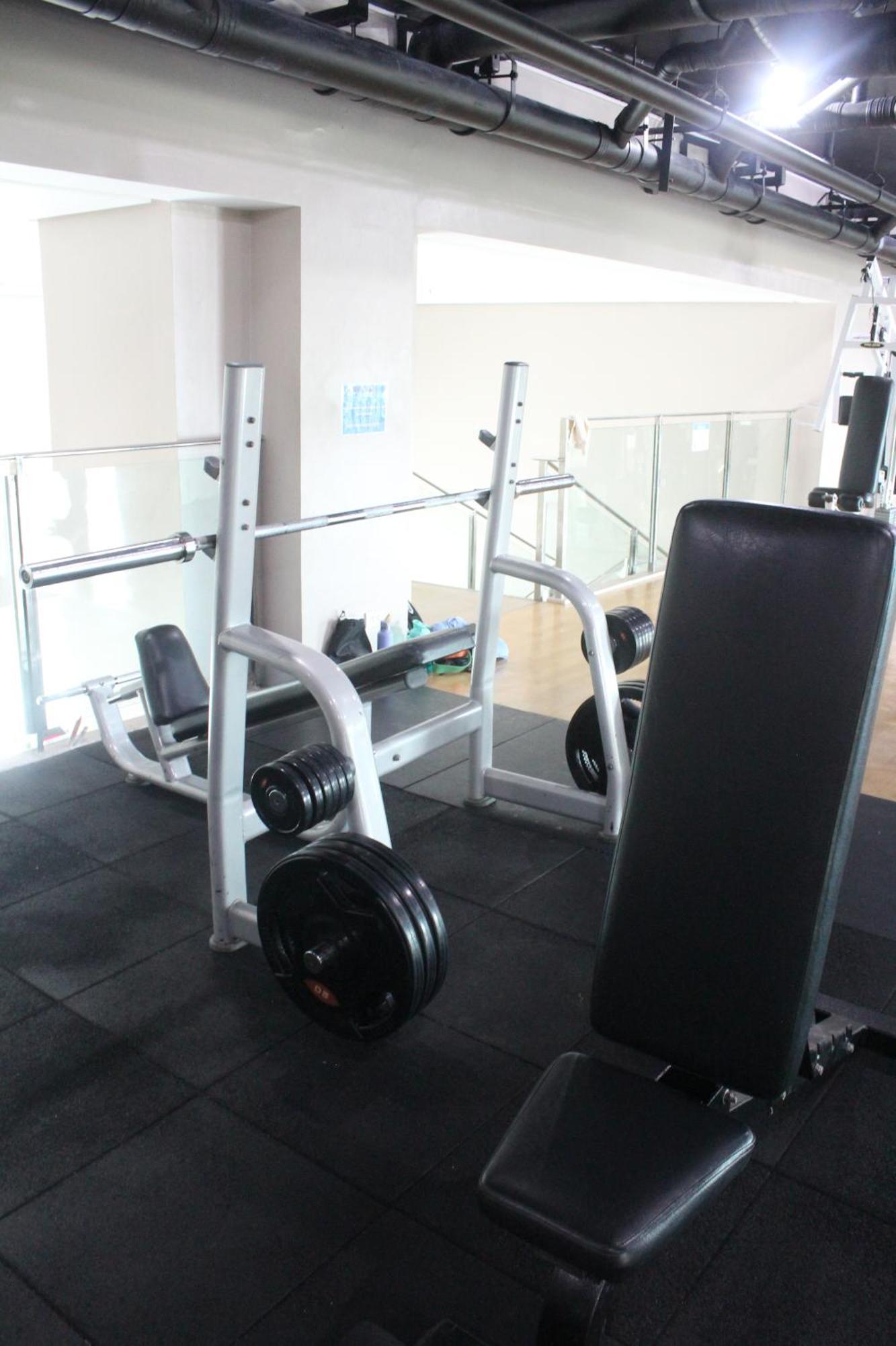 Affordable Makati Serviced Apartments Manila Eksteriør billede
