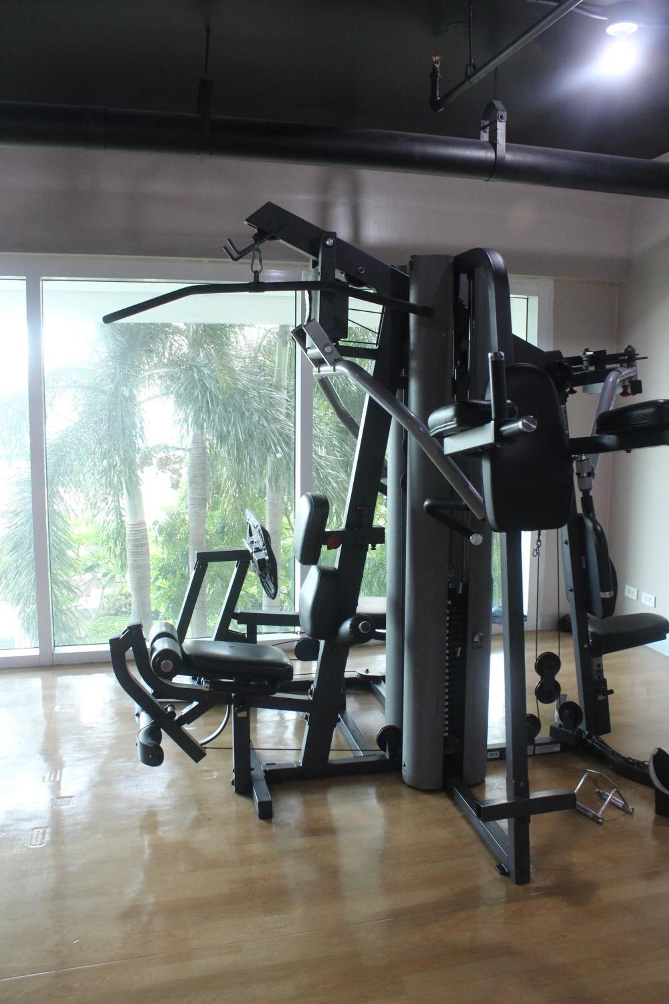 Affordable Makati Serviced Apartments Manila Eksteriør billede