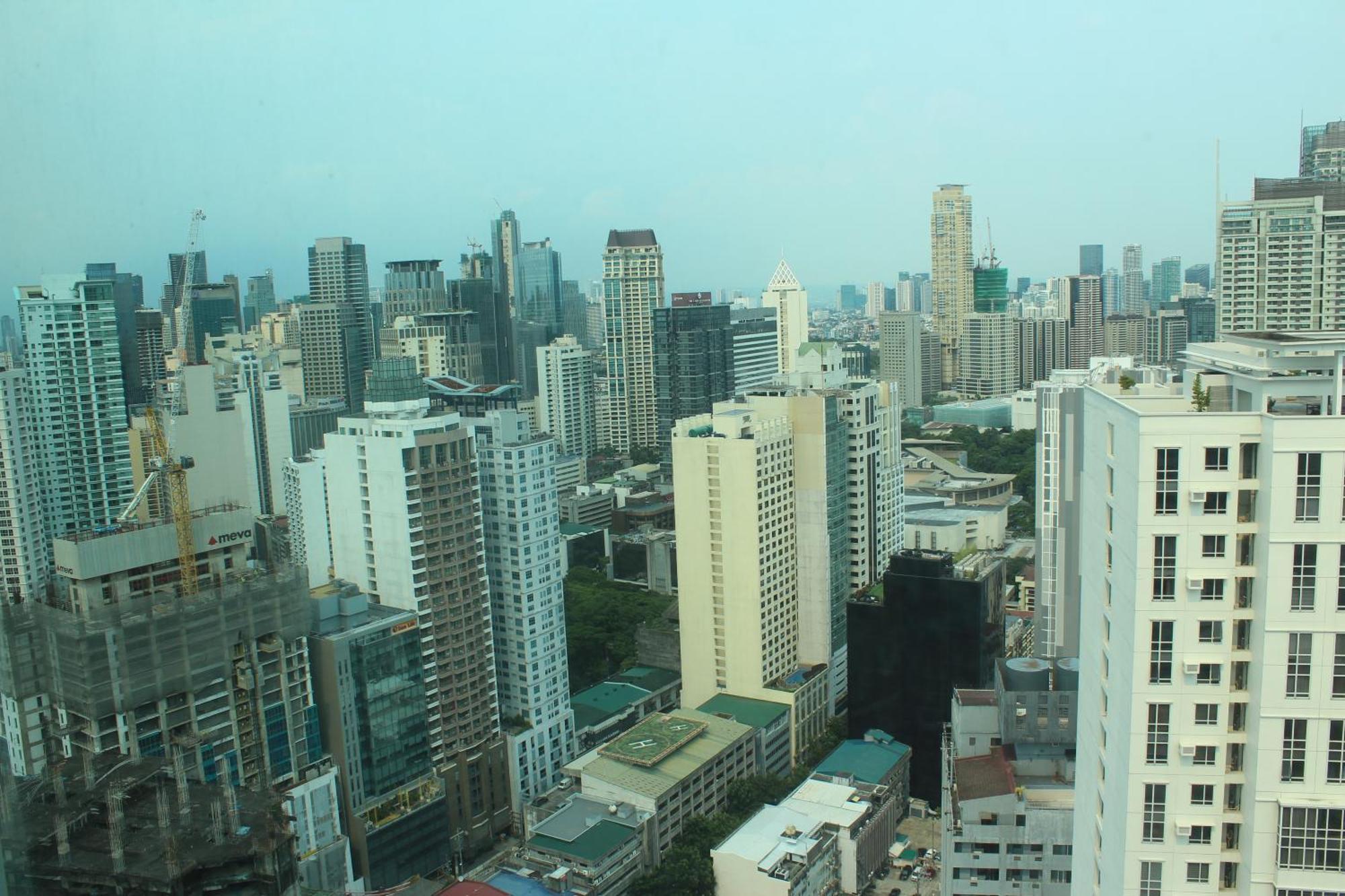 Affordable Makati Serviced Apartments Manila Eksteriør billede
