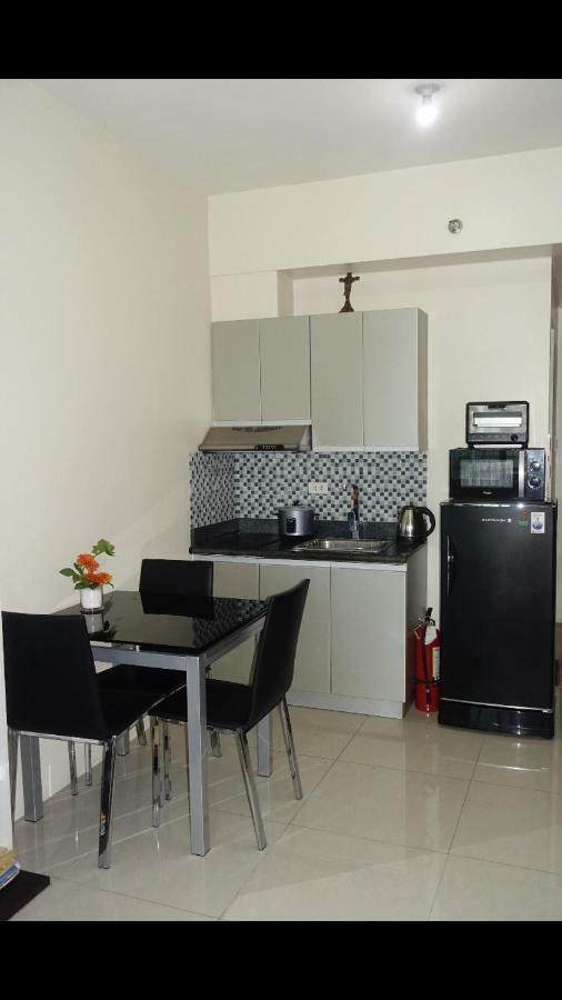 Affordable Makati Serviced Apartments Manila Eksteriør billede